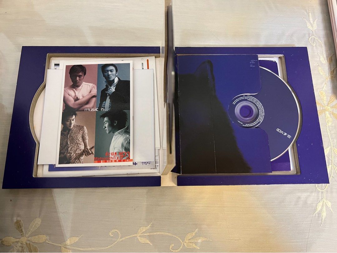 Nicholas Tse 謝霆鋒reborn Cd, 興趣及遊戲, 音樂、樂器& 配件, 音樂與