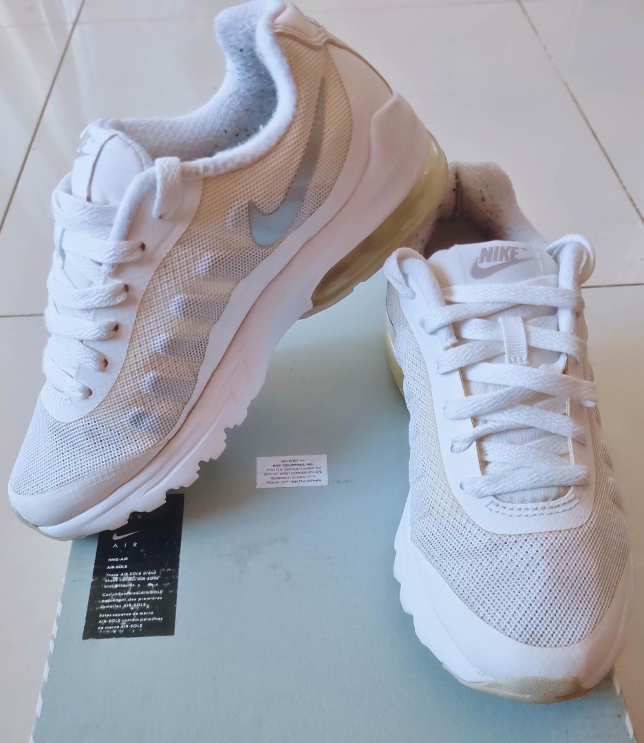 Nike air max invigor 5.5 hotsell