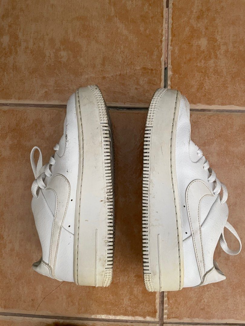triple white airforce 1