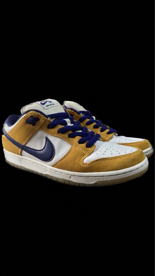 sb dunk laser orange