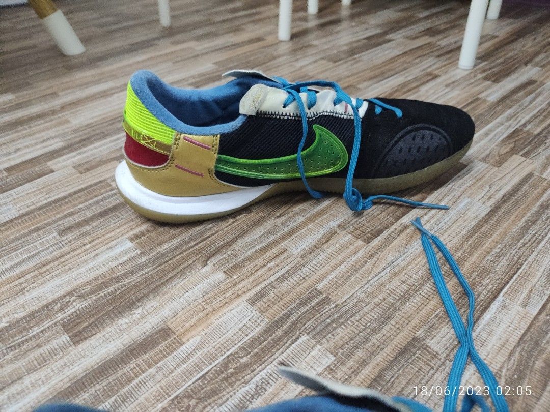 Nike Street Gato Futsal, Men's Fashion, Footwear, Boots on Carousell