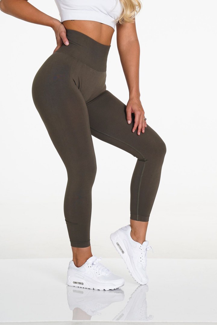 NVGTN Olive solid seamless leggings XS, Women's Fashion, Activewear on  Carousell