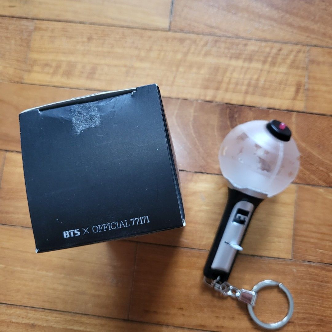 OFFICIAL BTS Mini Lightstick Keyring Ver 2, Hobbies & Toys,