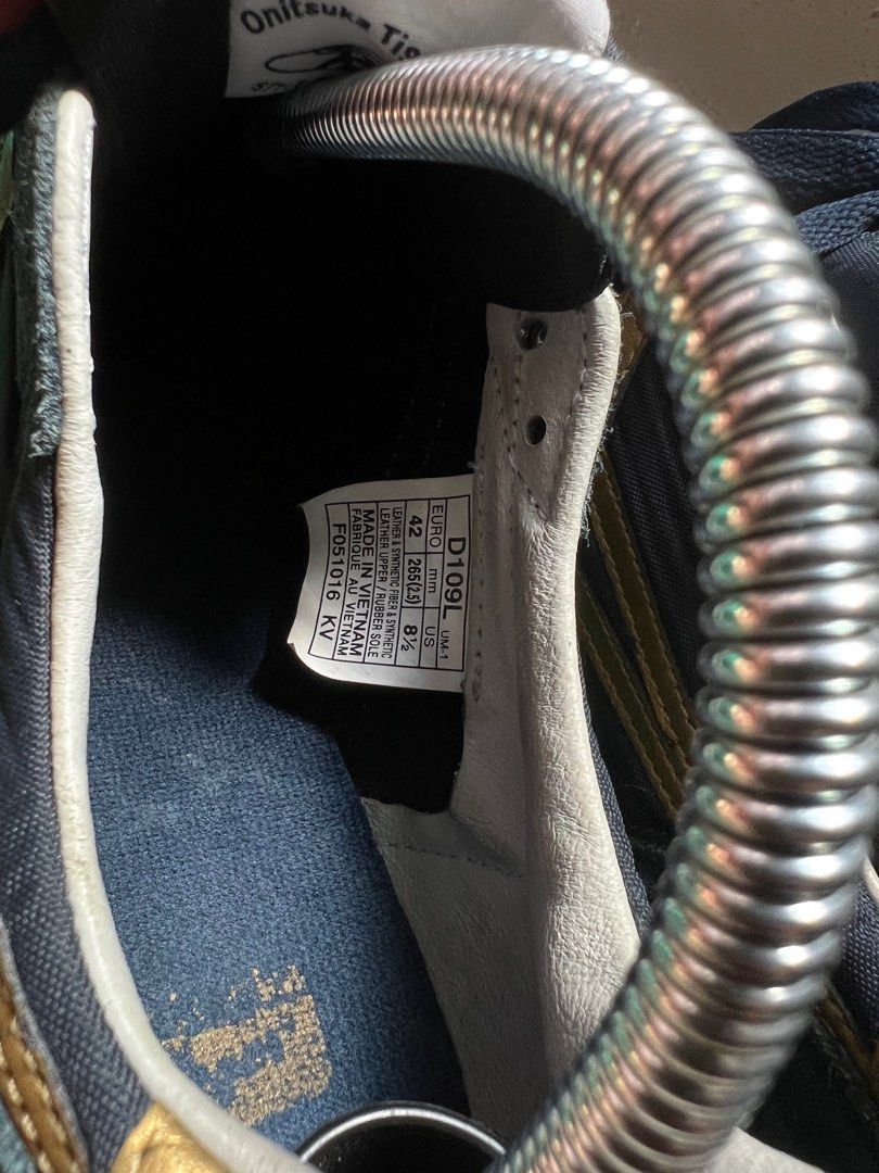 onitsuka tiger blue and gold