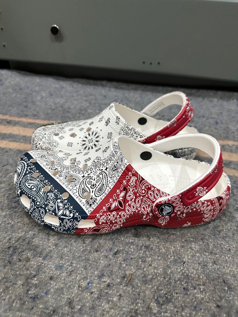 Red bandana hotsell crocs