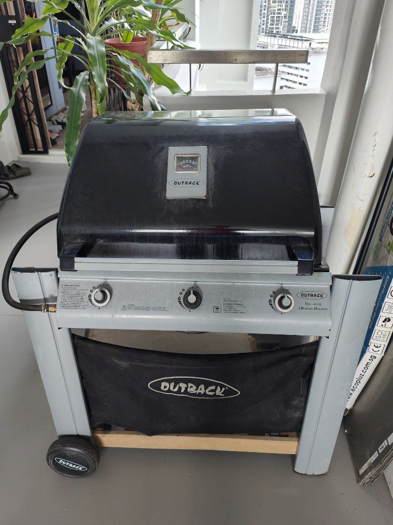 Outback bbq (Category: BBQ, Grills & Hotpots) located in Singapore. Submitted by aero66 (Listing ID 1237953167, Image 1). Description: As is outback grill, come with LPG half tank. transport self arranged. can be dismantle to fit into car.