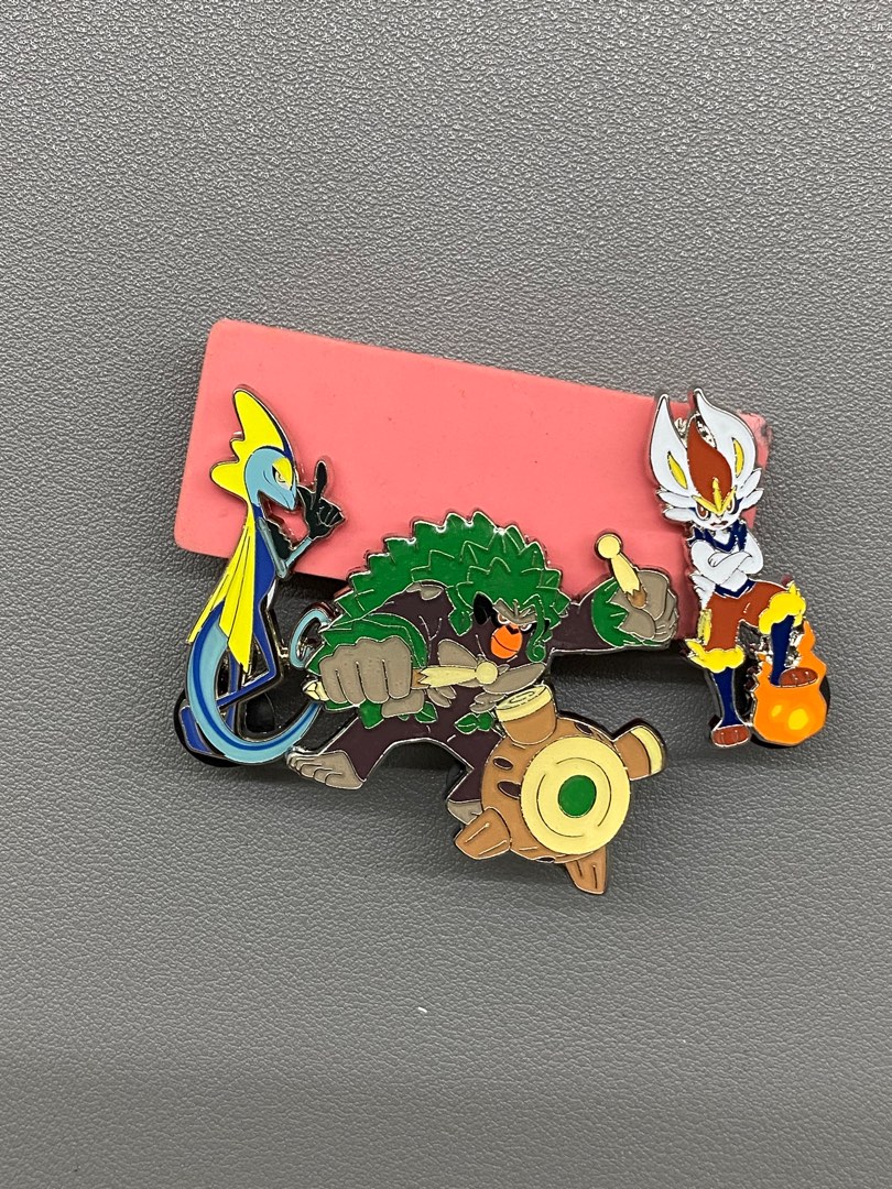  Pokemon - Moltres - Collector's Pin : Toys & Games