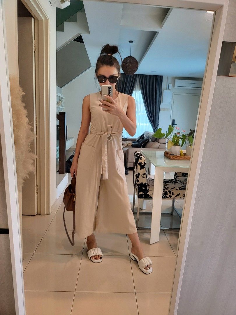 Torela jumpsuit top