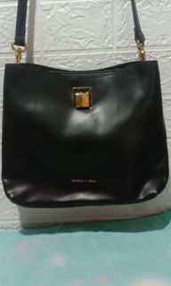 Pre-loved bags onhand