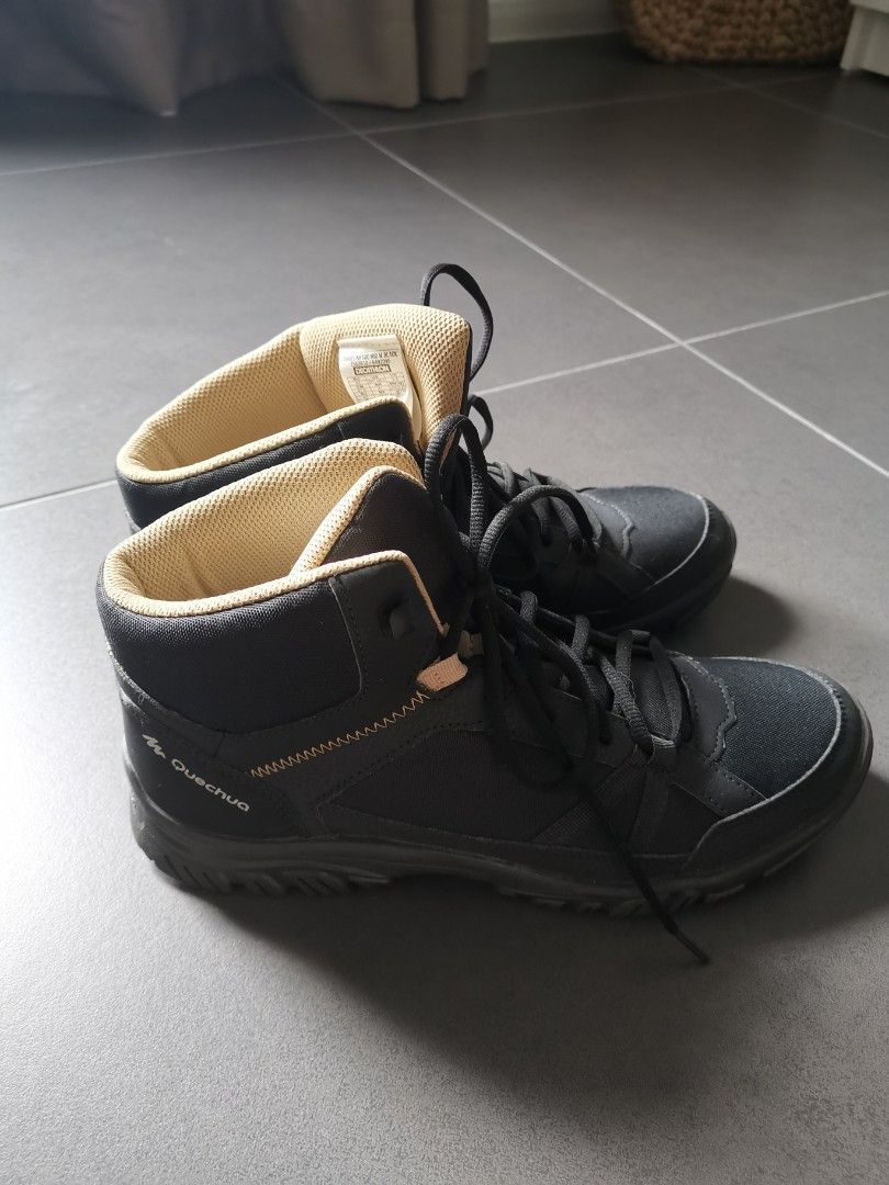 Men's Walking Boots NH100 mid Black, Men's Fashion, Footwear, Boots