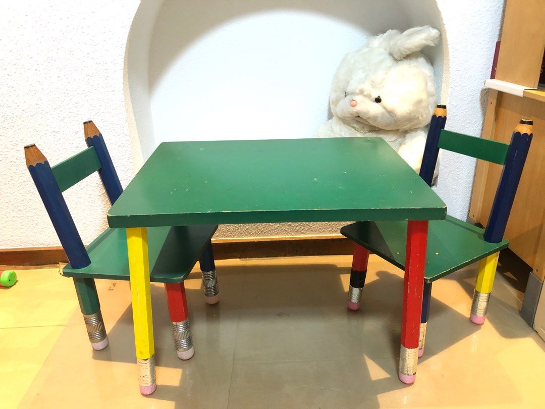 Quick Sale Cute Kid s Pencil Table Chairs Set