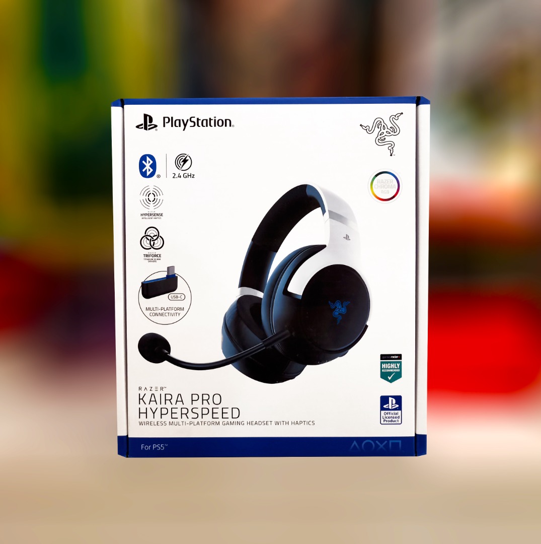 RAZER KAIRA PRO HYPERSPEED WIRELESS MULTI-PLATFORM GAMING HEADSET WITH ...