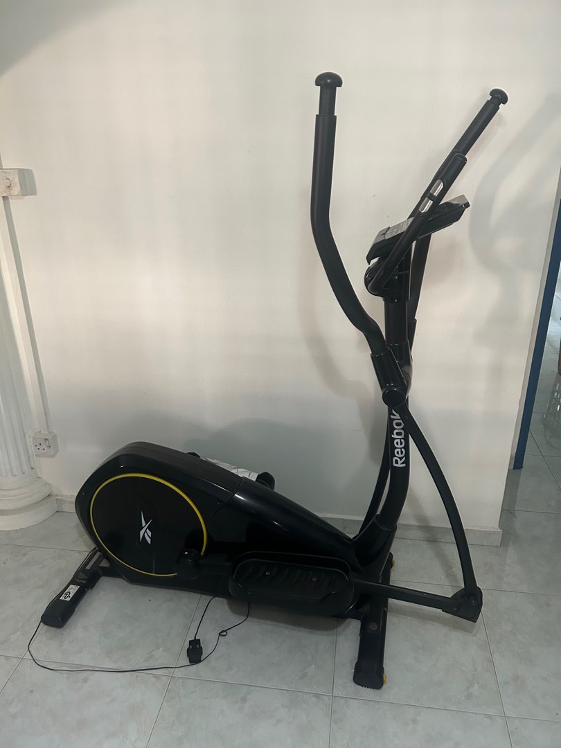 Reebok elliptical machine, Sports Equipment, & Fitness, & Machines on Carousell