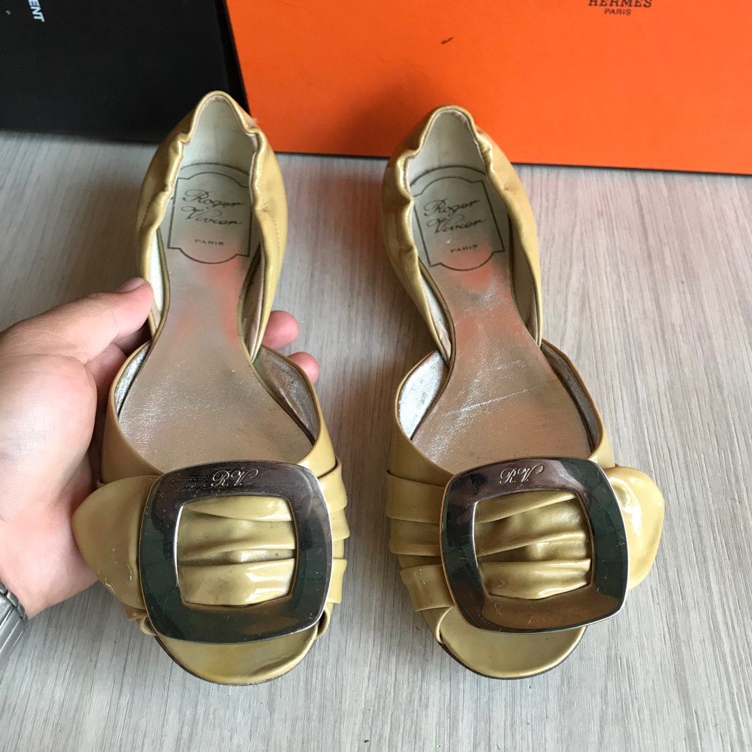 Roger Vivier flat shoes size 36, Women's Fashion, Footwear, Flats