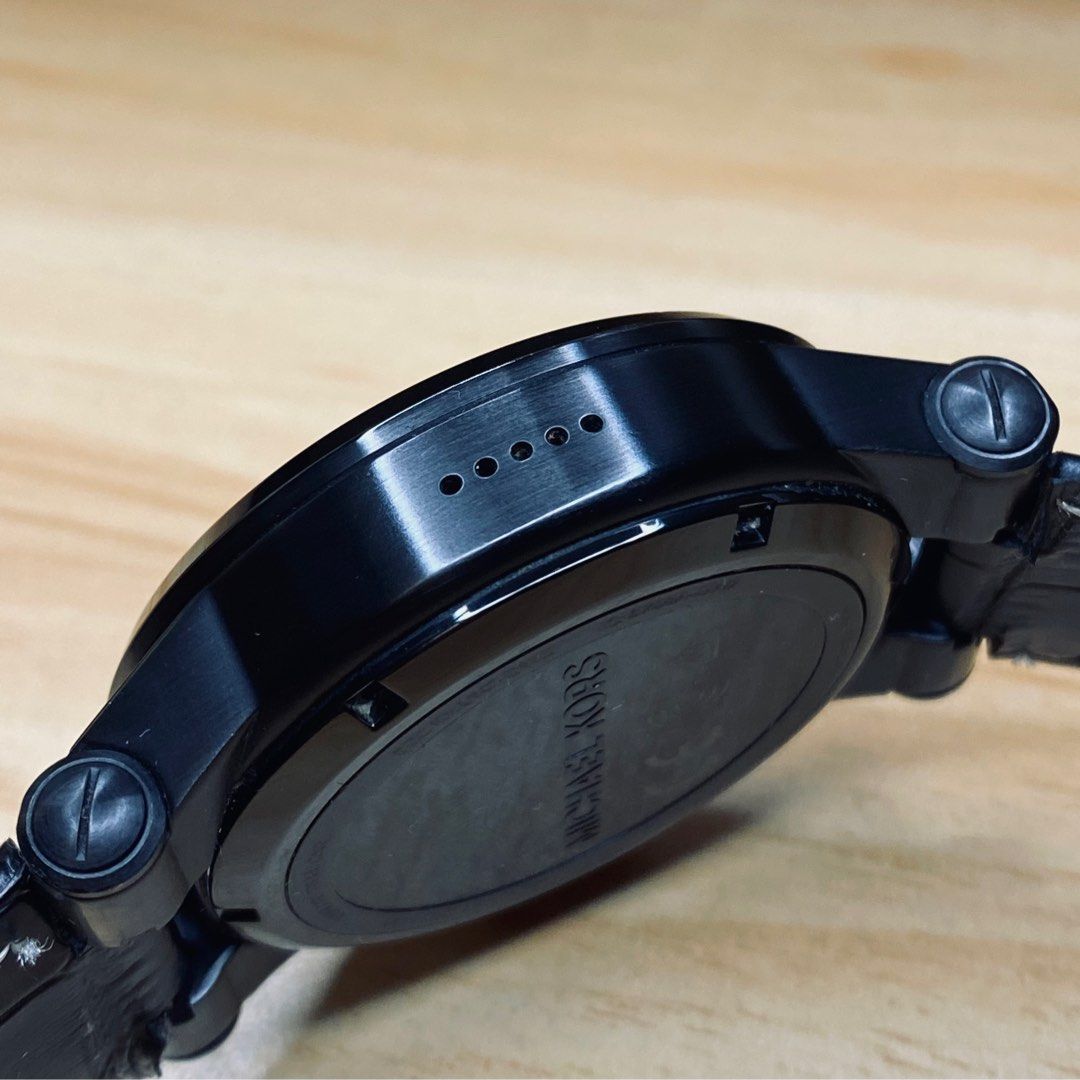 Michael kors outlet smartwatch ios
