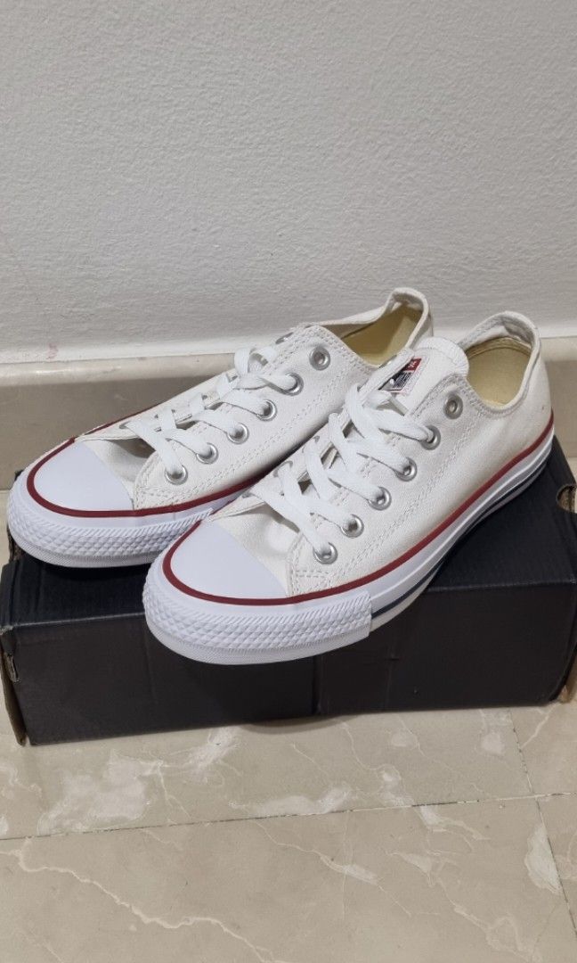 Sale BN Converse Women Shoes White Sneakers