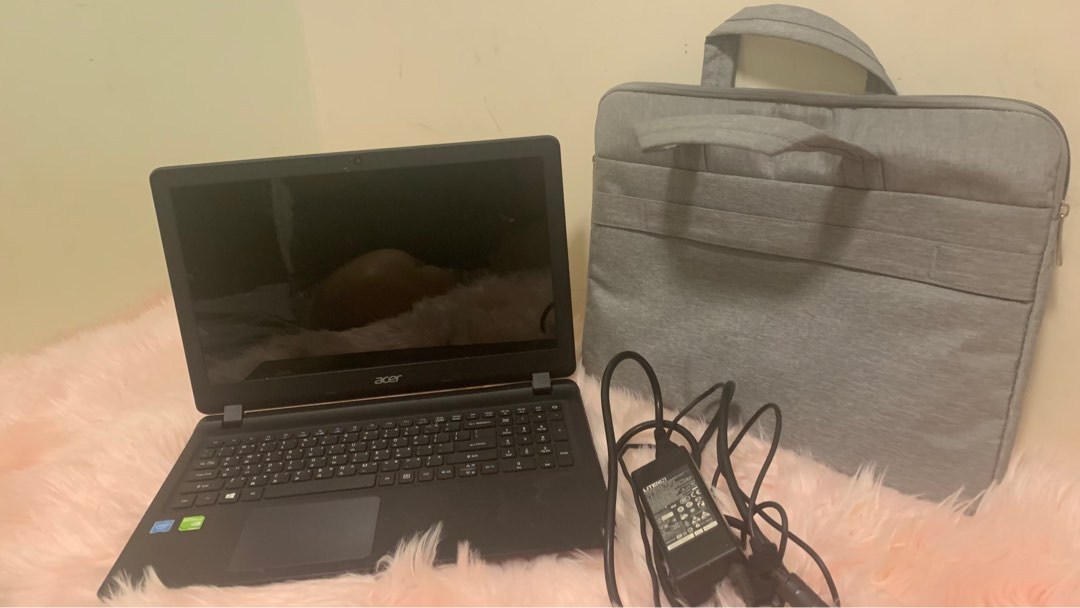 Secand han acer, 電腦及科技產品, 桌上電腦或筆記型電腦在旋轉拍賣