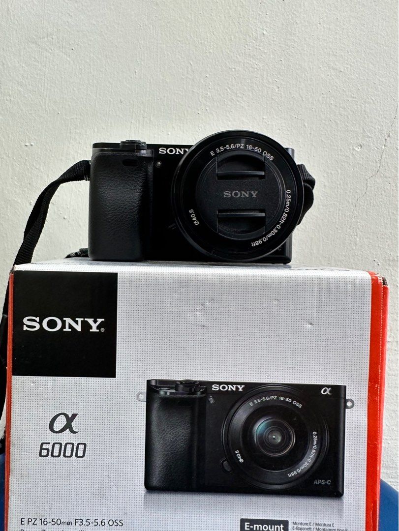 Sony A6000 with 16-50MM OSS Kit (SC 18k) Mirrorless, Photography, Cameras  on Carousell