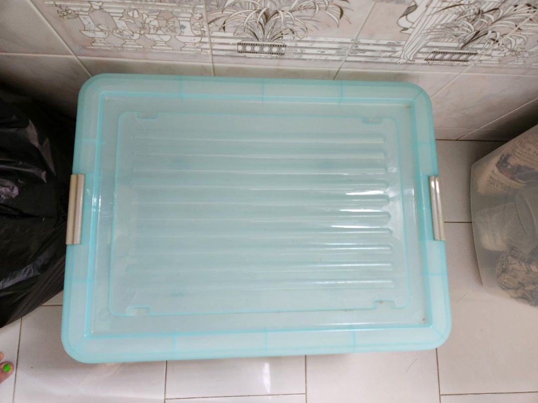 Storage box (Category: Storage Boxes & Baskets) located in Singapore. Submitted by tuphin (Listing ID 1237973777, Image 2). Description: dimensions about 45cm by 50cm by 30cm. pls note light cracks on the cover.