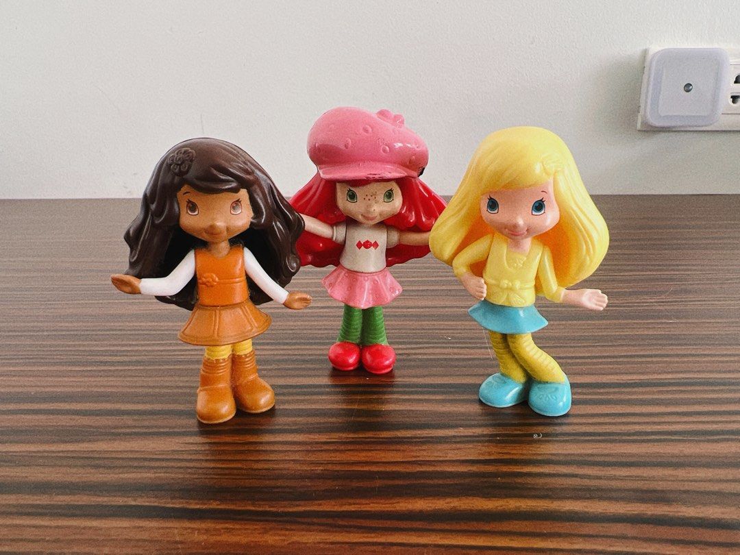 Strawberry shortcake discount mcdonalds toys