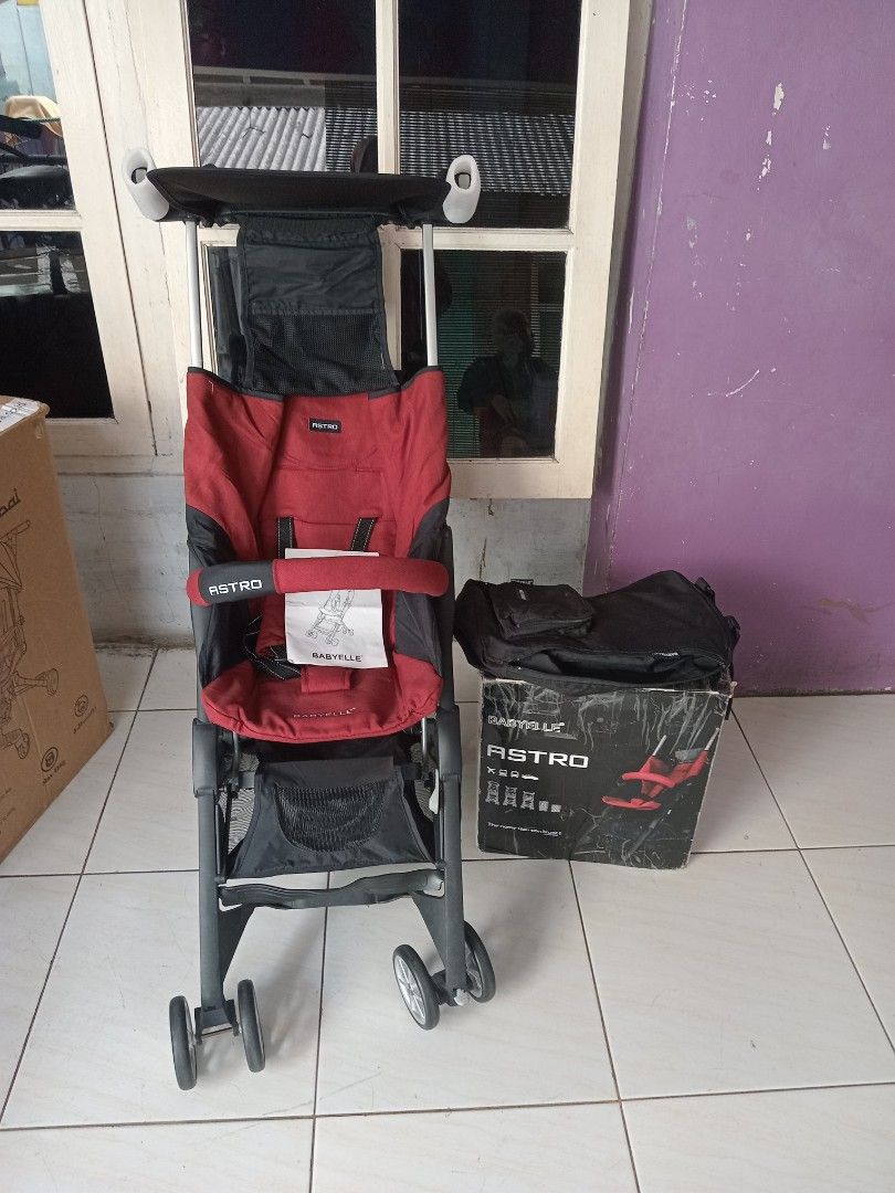 Stroller babyelle astro pockit gen 5 like new cabin size