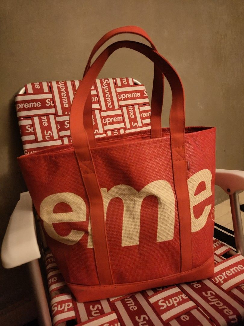 Supreme raffia tote deals