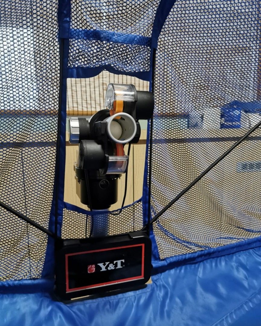 Table Tennis Table & Robot w Net, Sports Equipment, Sports & Games