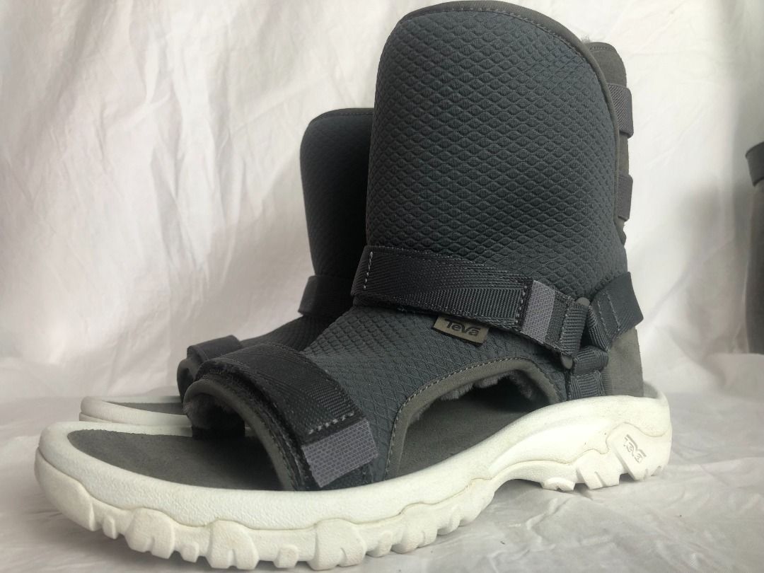 Ugg teva collab top