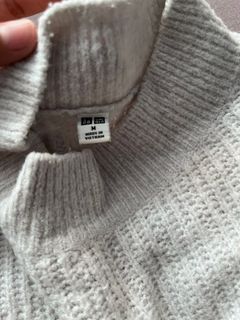 Uniqlo Sweater Rajut