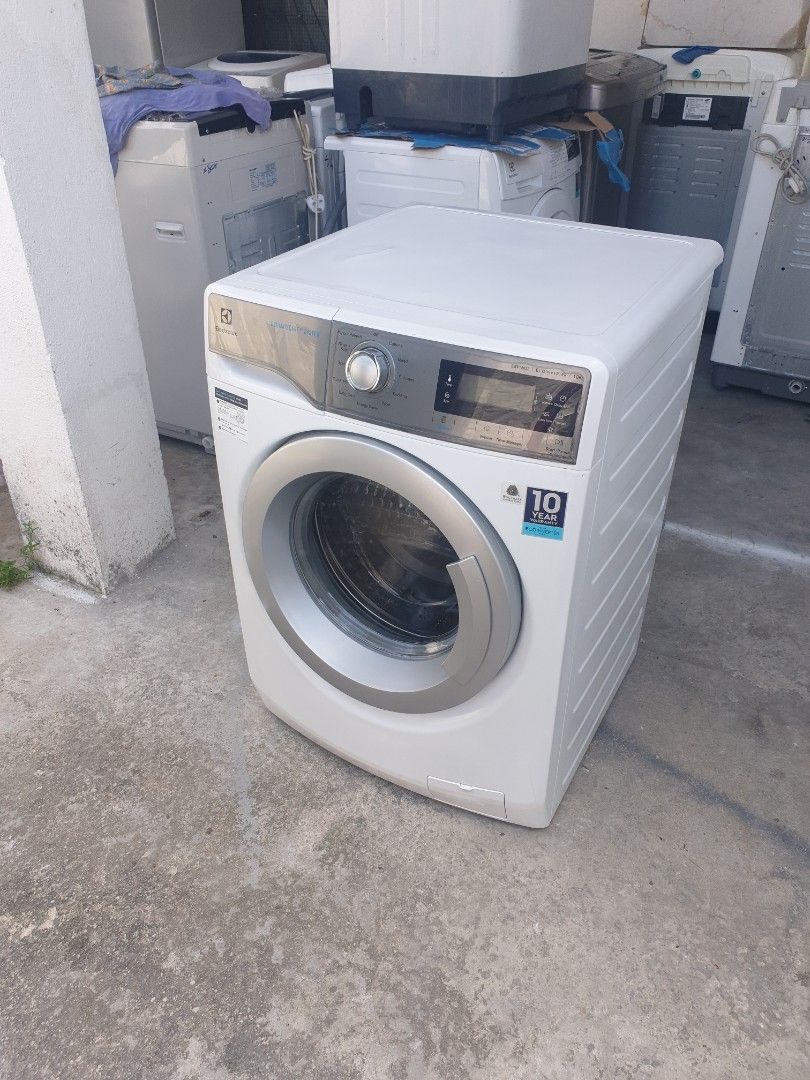 Used Electrolux Ecoinverter 10.0kg front load hot washer washing