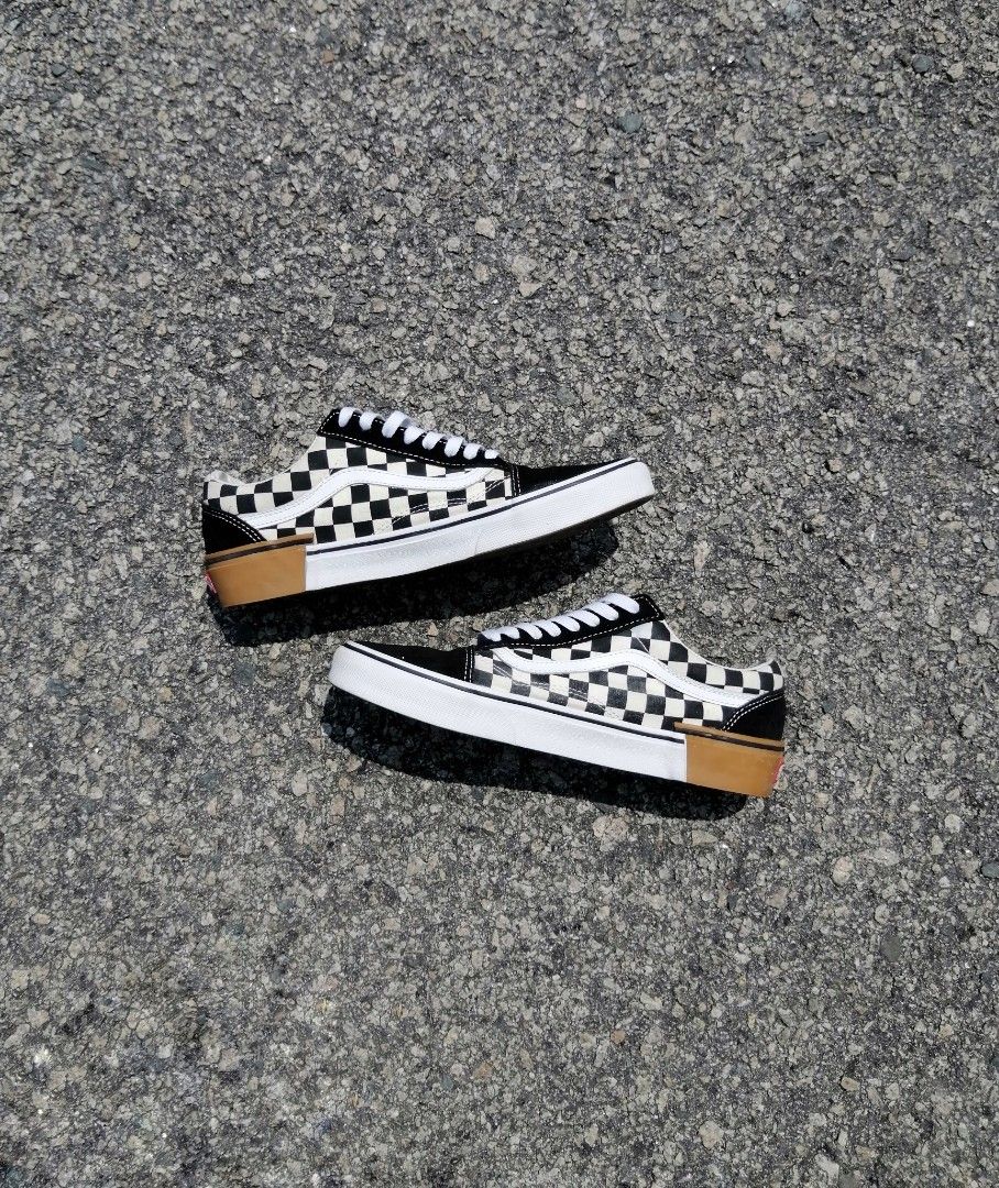 Vans old skool checkerboard gum block top