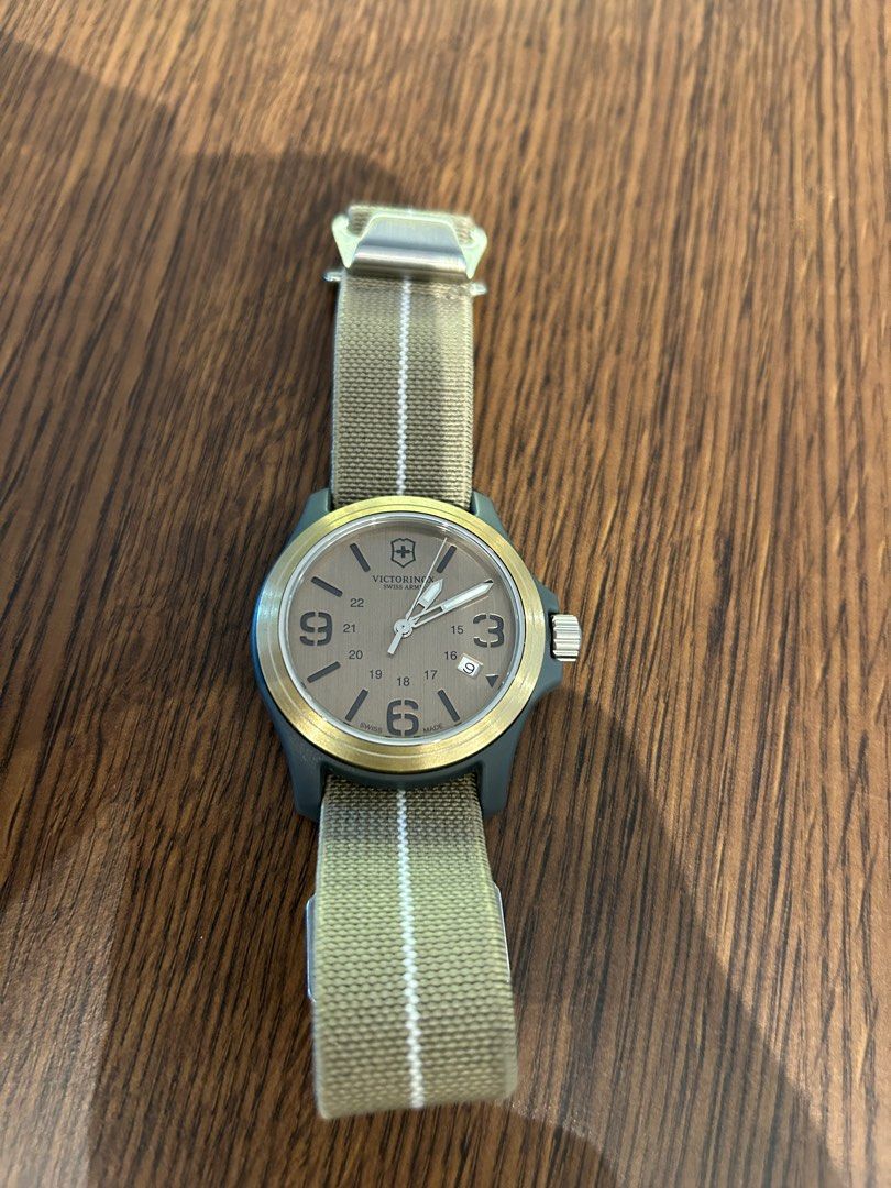 victorinox original watch