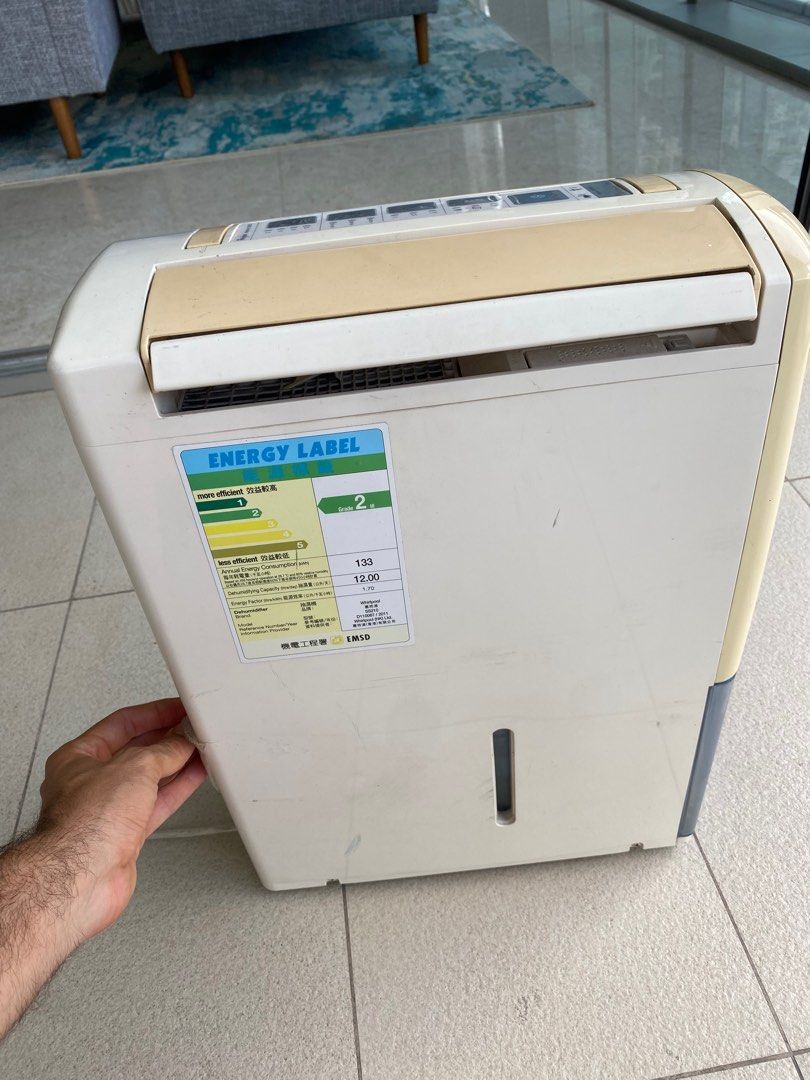 Whirlpool dehumidifier, TV & Home Appliances, Air Purifiers