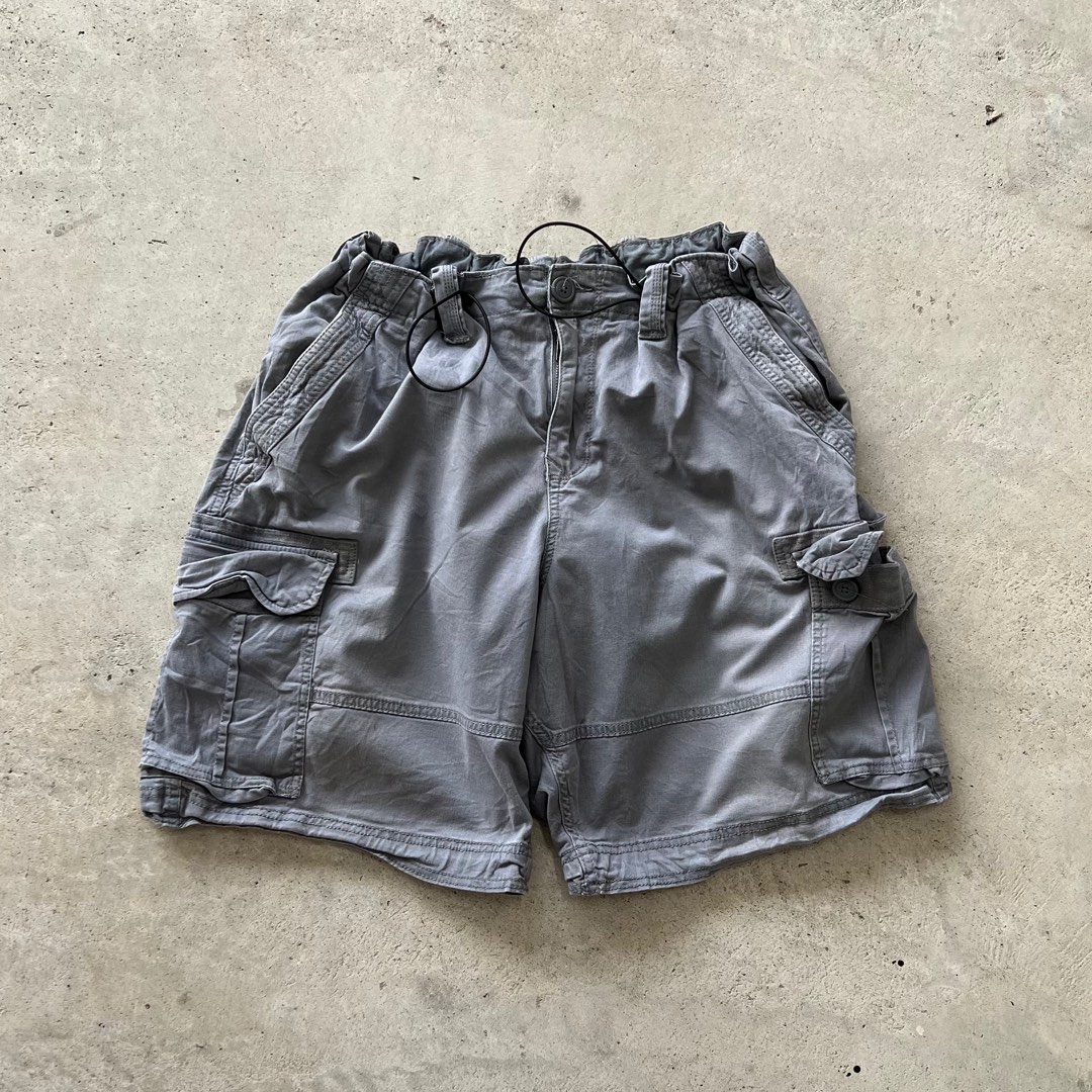 Y2K Unisex Grey Cargo Shorts, Women's Fashion, Bottoms, Shorts on Carousell