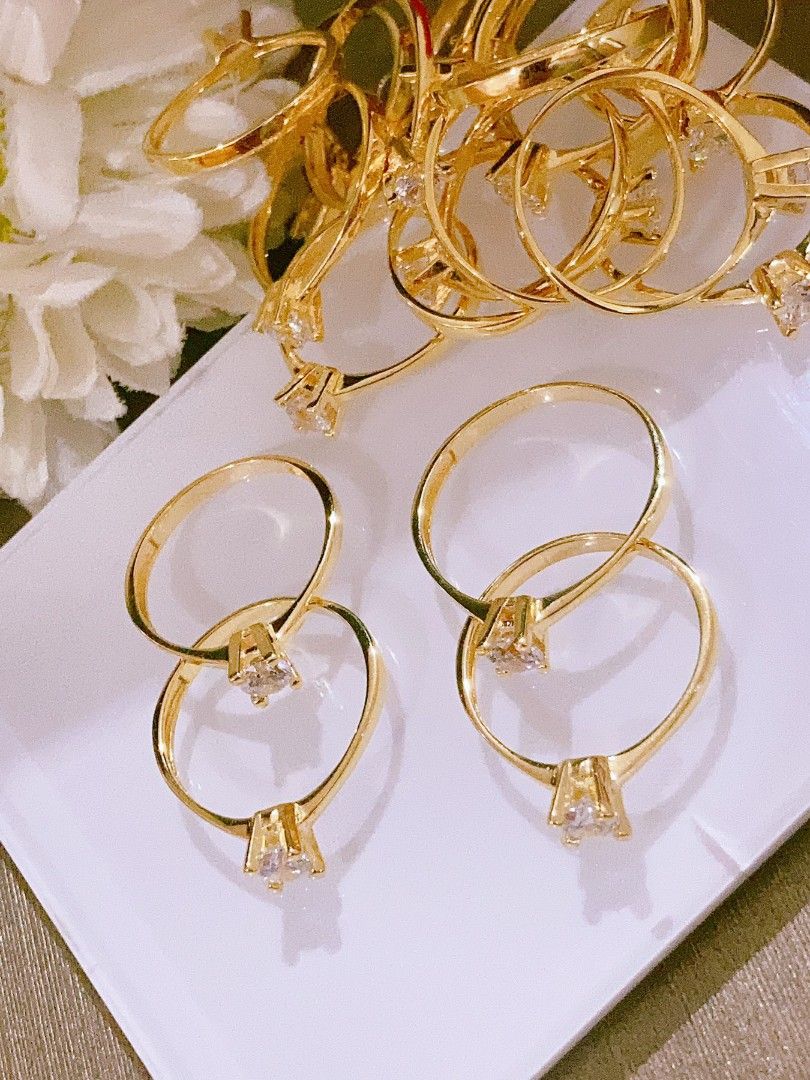Jewelry in ongpin shop