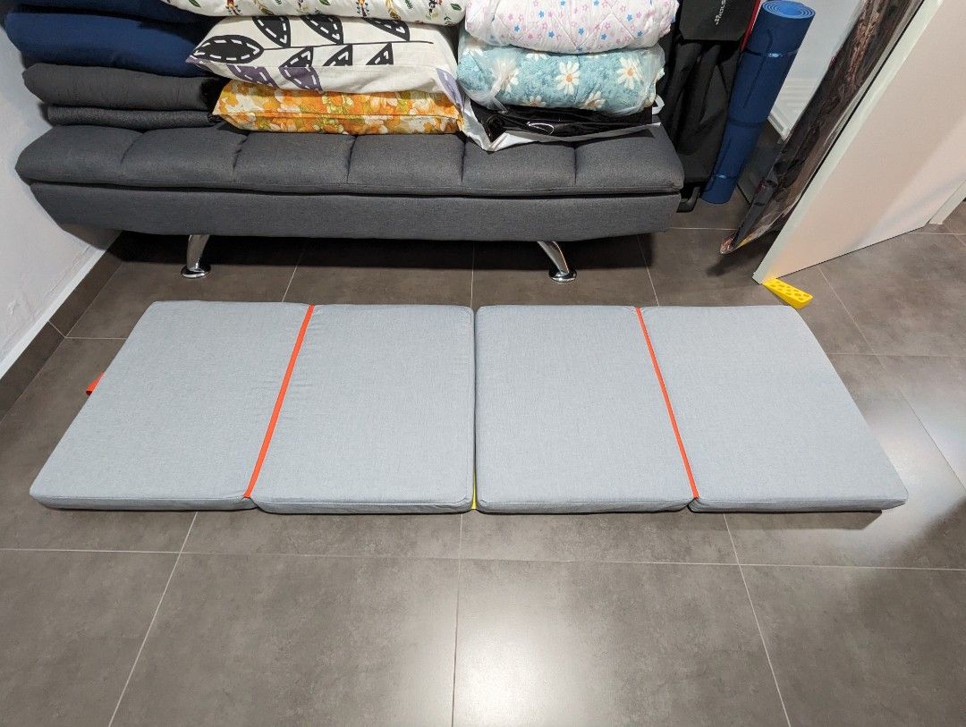 1x IKEA SL KT mattresses