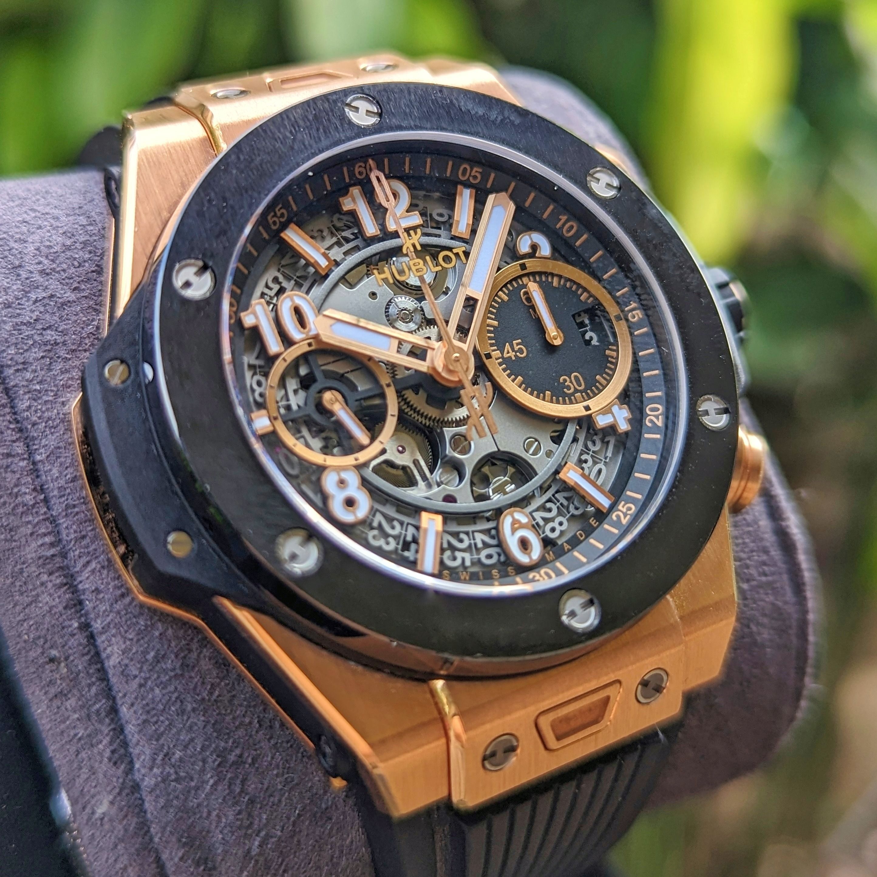 Hublot big bang hotsell unico king gold ceramic