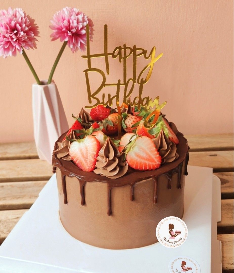 Anniversary Strawberry Cake by Yalu Yalu