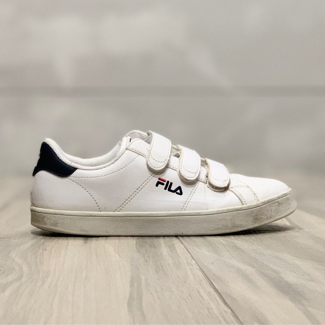 Fila court deluxe navy outlet