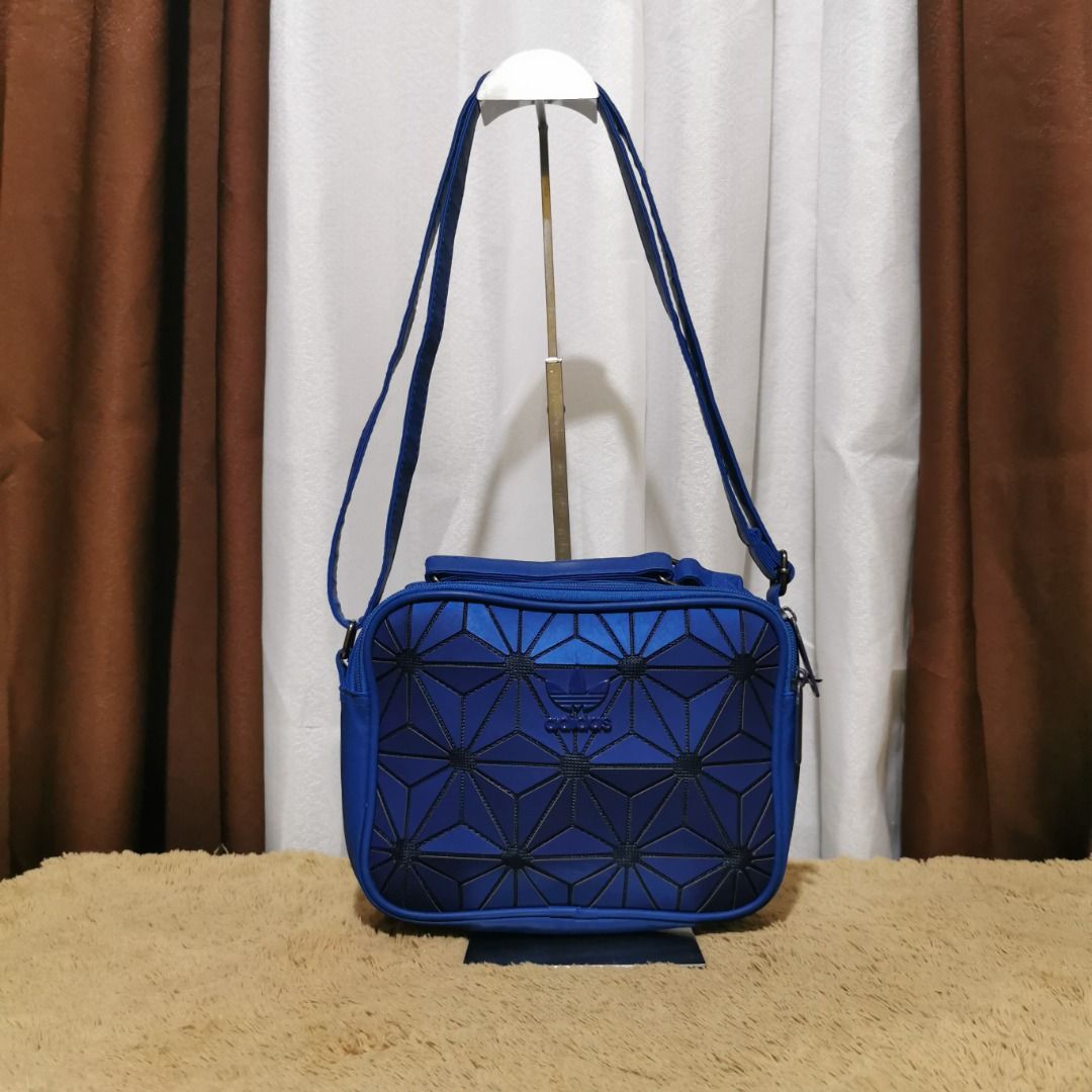 Adidas 3d hotsell mesh sling bag