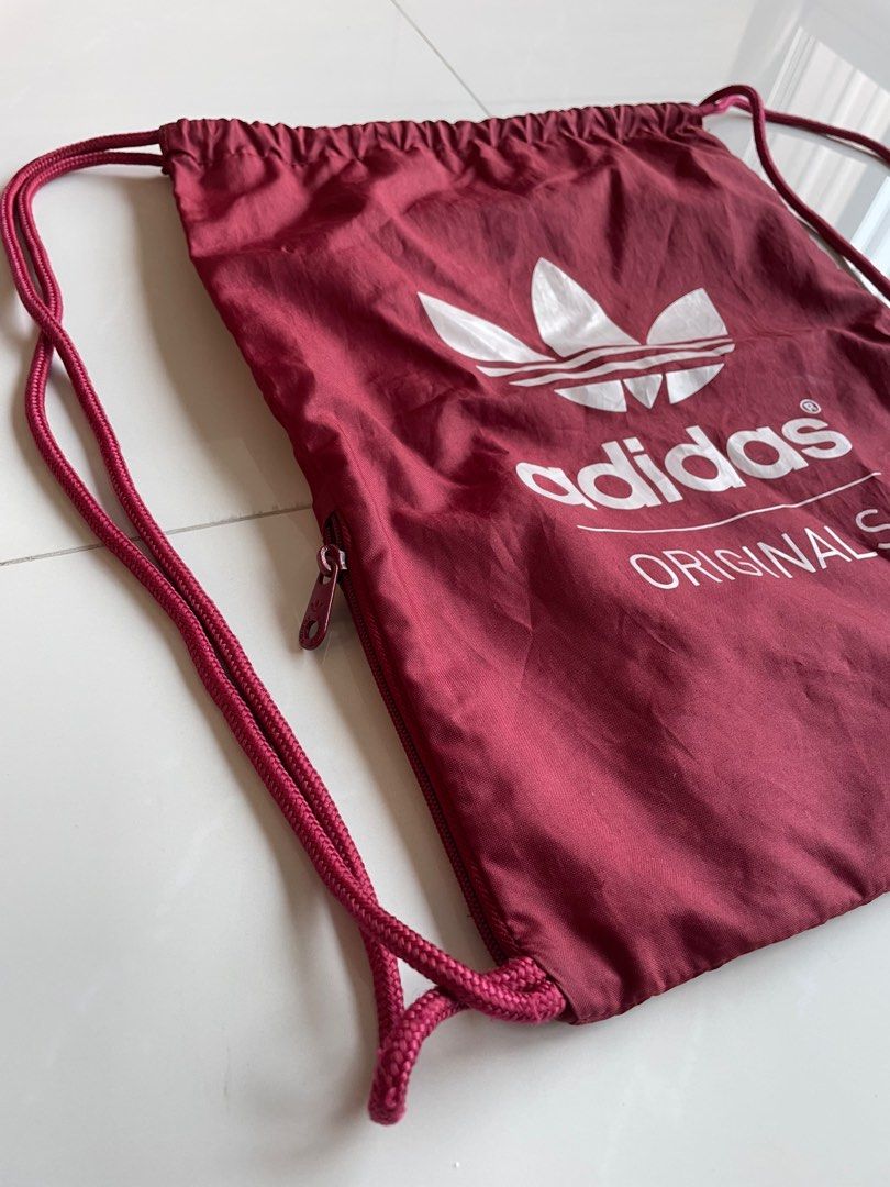 Adidas originals 2025 drawstring bag