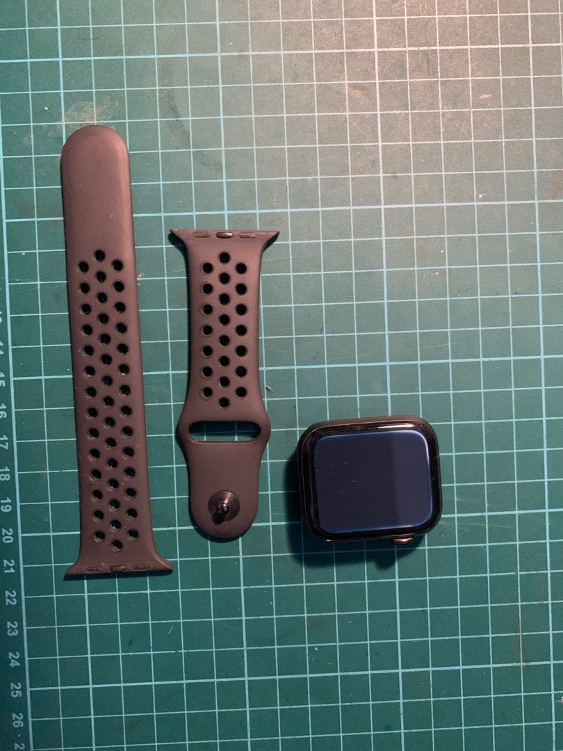 Apple watch hotsell nike display