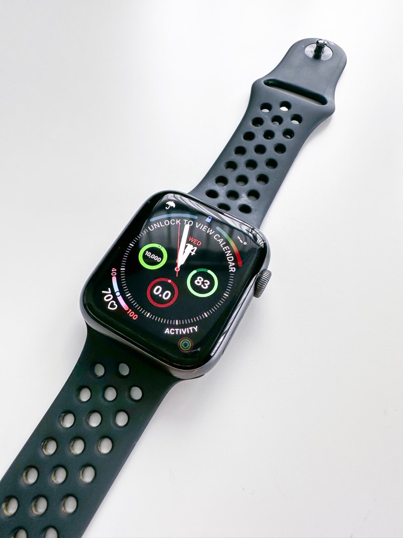 Watch nike+ series 4 top