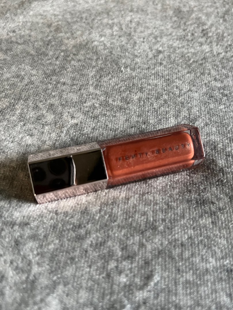 AUTHENTIC Fenty Beauty Gloss Bomb in Fenty Glow, Beauty & Personal Care ...