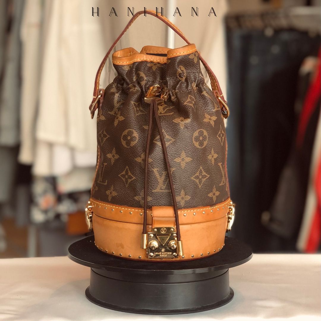 Louis Vuitton bucket pouch , Luxury, Bags & Wallets on Carousell