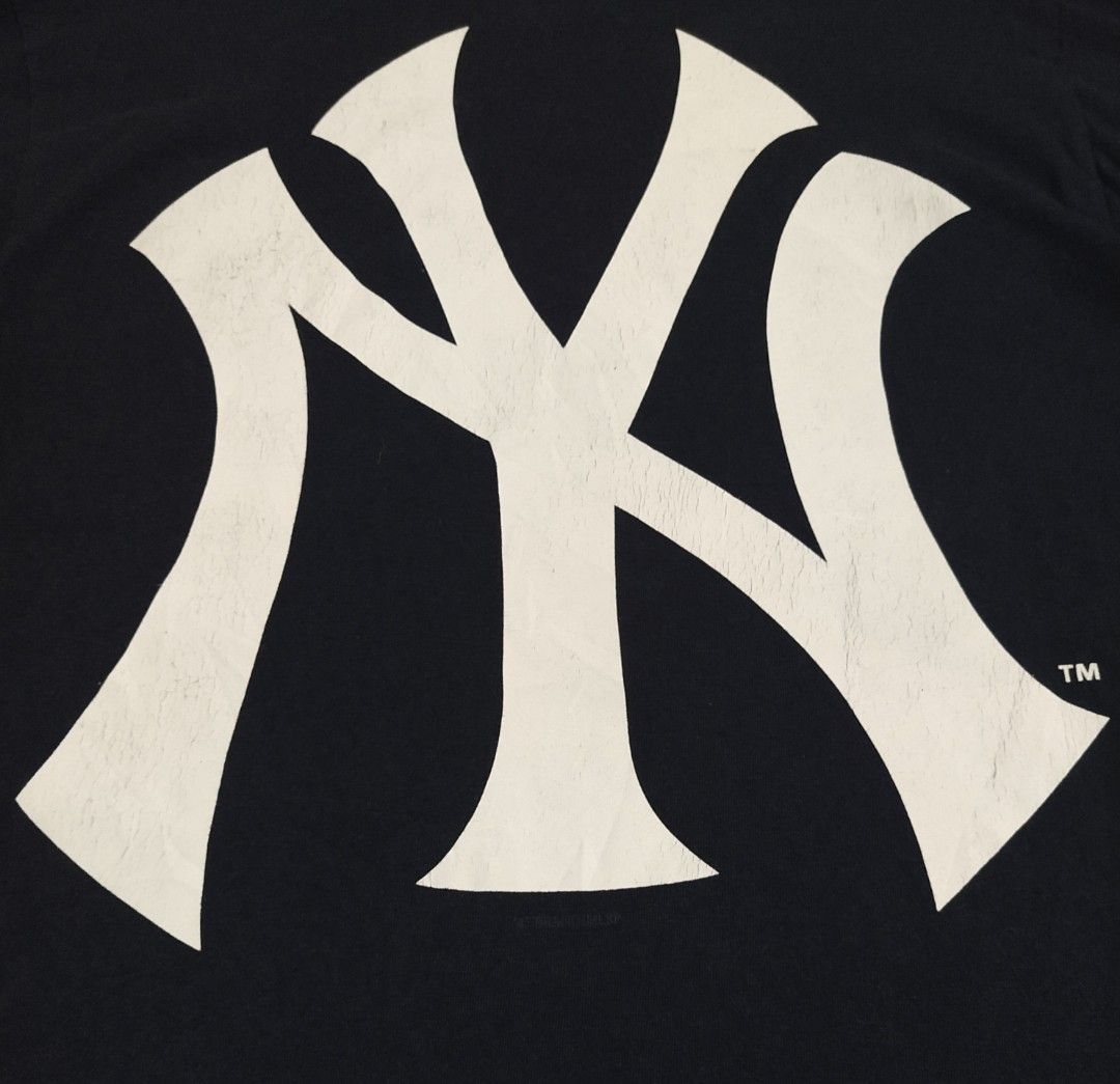 authentic-supreme-new-york-yankees-box-logo-on-carousell