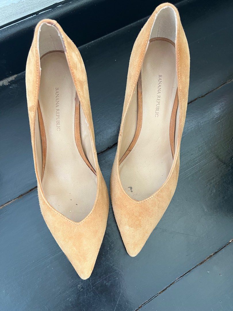 Banana Republic Suede Heels Women s Fashion Footwear Heels on
