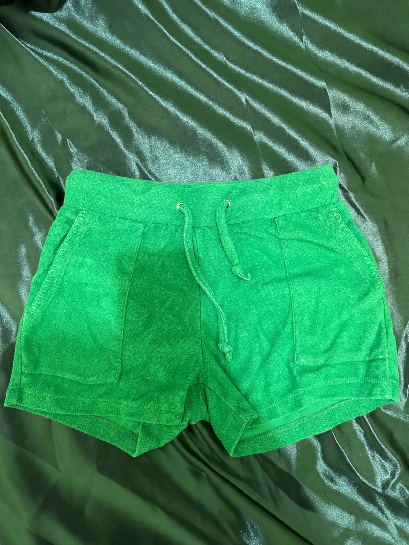 Blackbough addison shorts green terry on Carousell