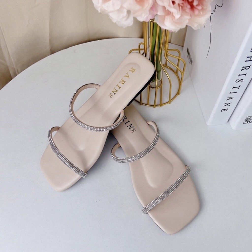 Brand new diamond baby pink sandal Women s Fashion Footwear