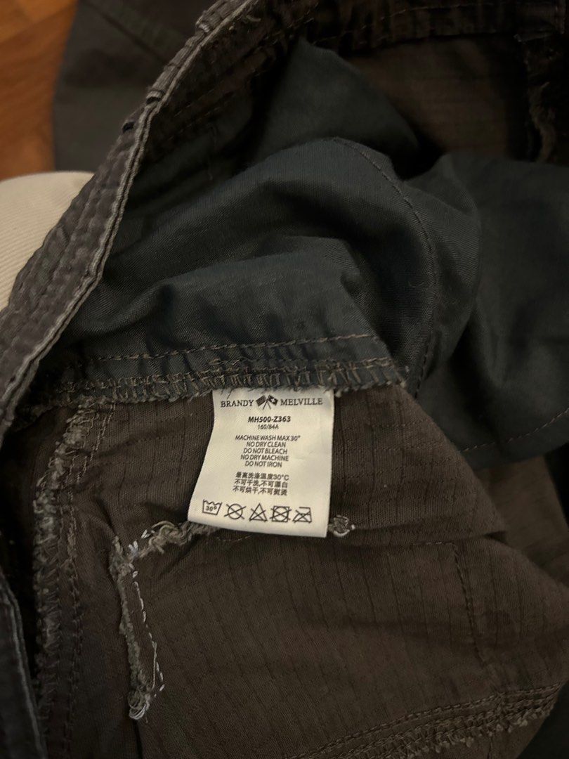 Brandy melville kim cargo pants, Women's Fashion, Bottoms, Jeans